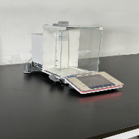 Mettler Toledo XSE204 Analytical Balance image 0